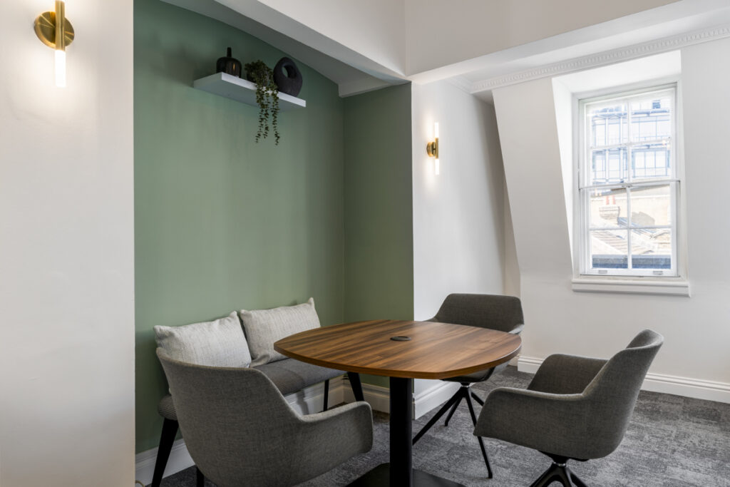 Lume-Eden-Rock-Office-Curator-SMALL-4 (1)